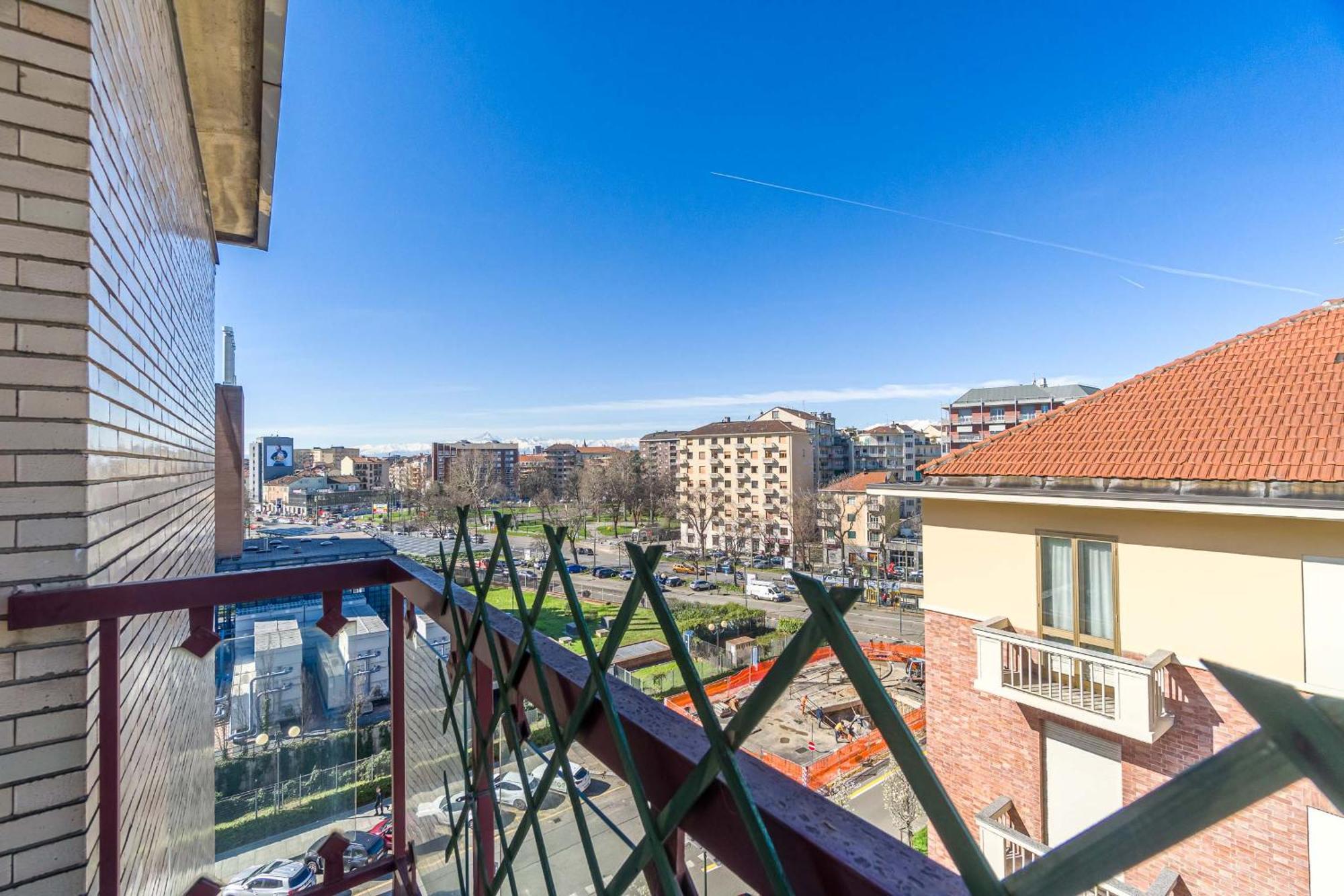 Palazzo Di Giustizia Bright Apartment Turin Bagian luar foto